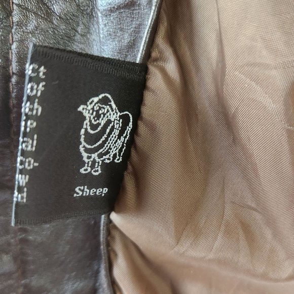 Men's Vintage Leather Bomber Jacket Soft Sheepskin Leather Removable Fur Lining - Picture 13 of 16